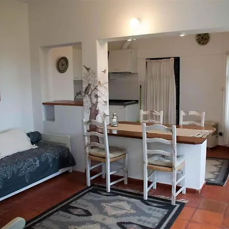 Casa Mazulis, 3 Senhora da Luz